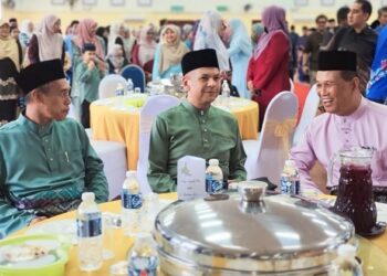 Armizan kunjungi Majlis Terbuka Aidilfitri SM Sains Labuan
