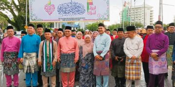 Maulidur Rasul 1445H: Lebih seribu umat Islam Labuan sertai perarakan