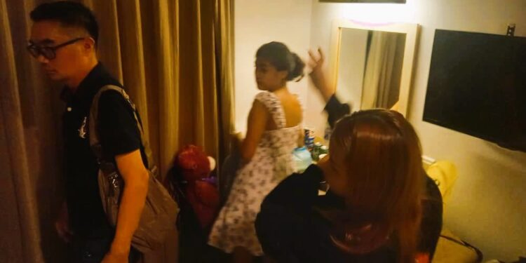 Paksa jadi pelayan pusat hiburan: Tujuh diselamatkan, dua ditangkap