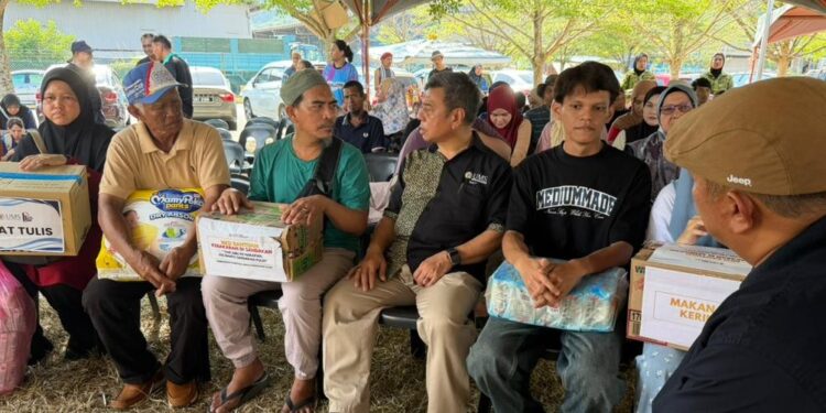 UMS Laksana Misi Kemanusiaan, Bantu Mangsa Kebakaran Kg Bahagia, Sandakan